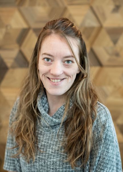 ashley rousseau headshot
